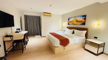 Deluxe Double Room, 1 Bedroom, Non Smoking, City View