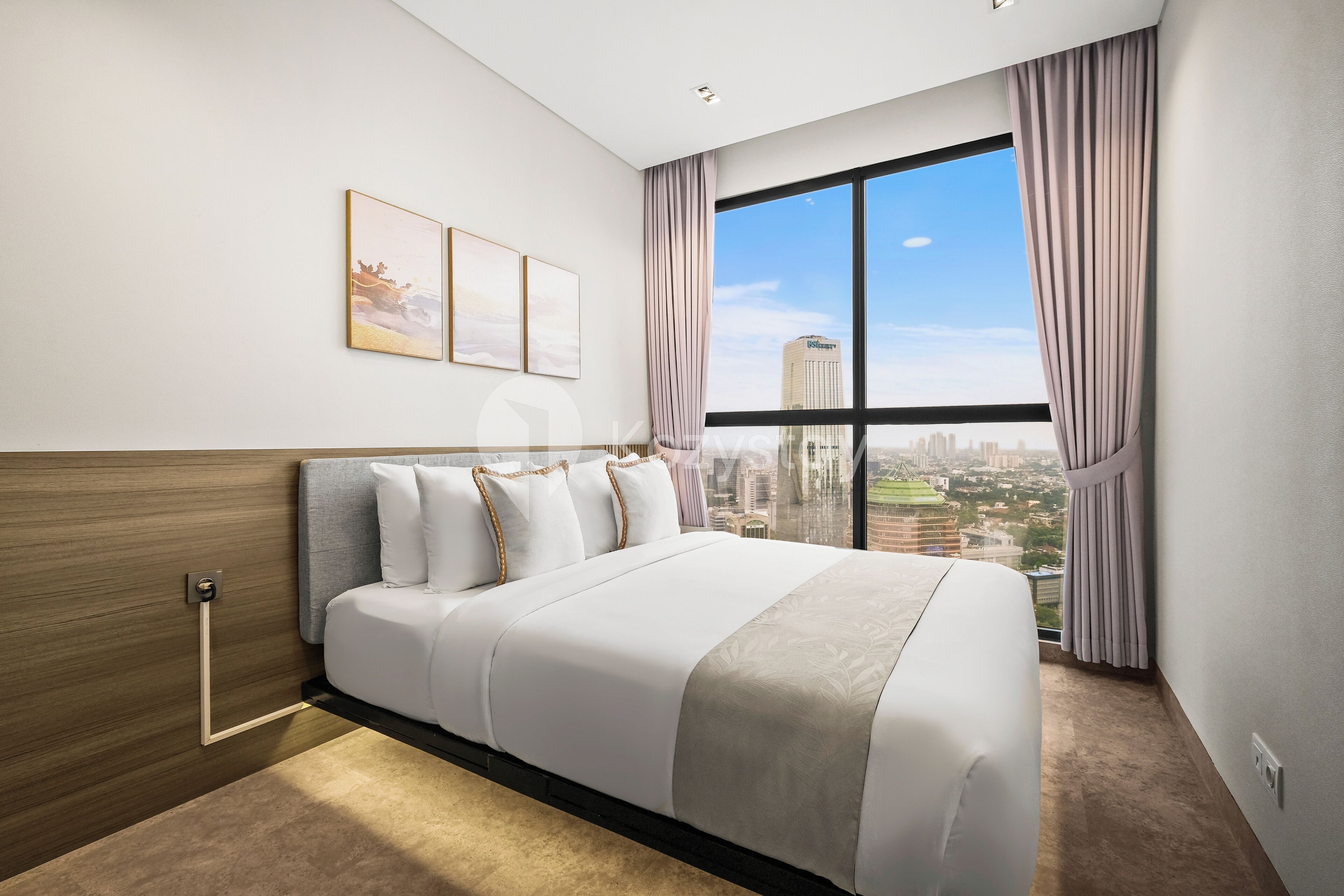 Apartment, 1 Bedroom, Balcony, City View | 1 bedroom, iron/ironing board, free WiFi