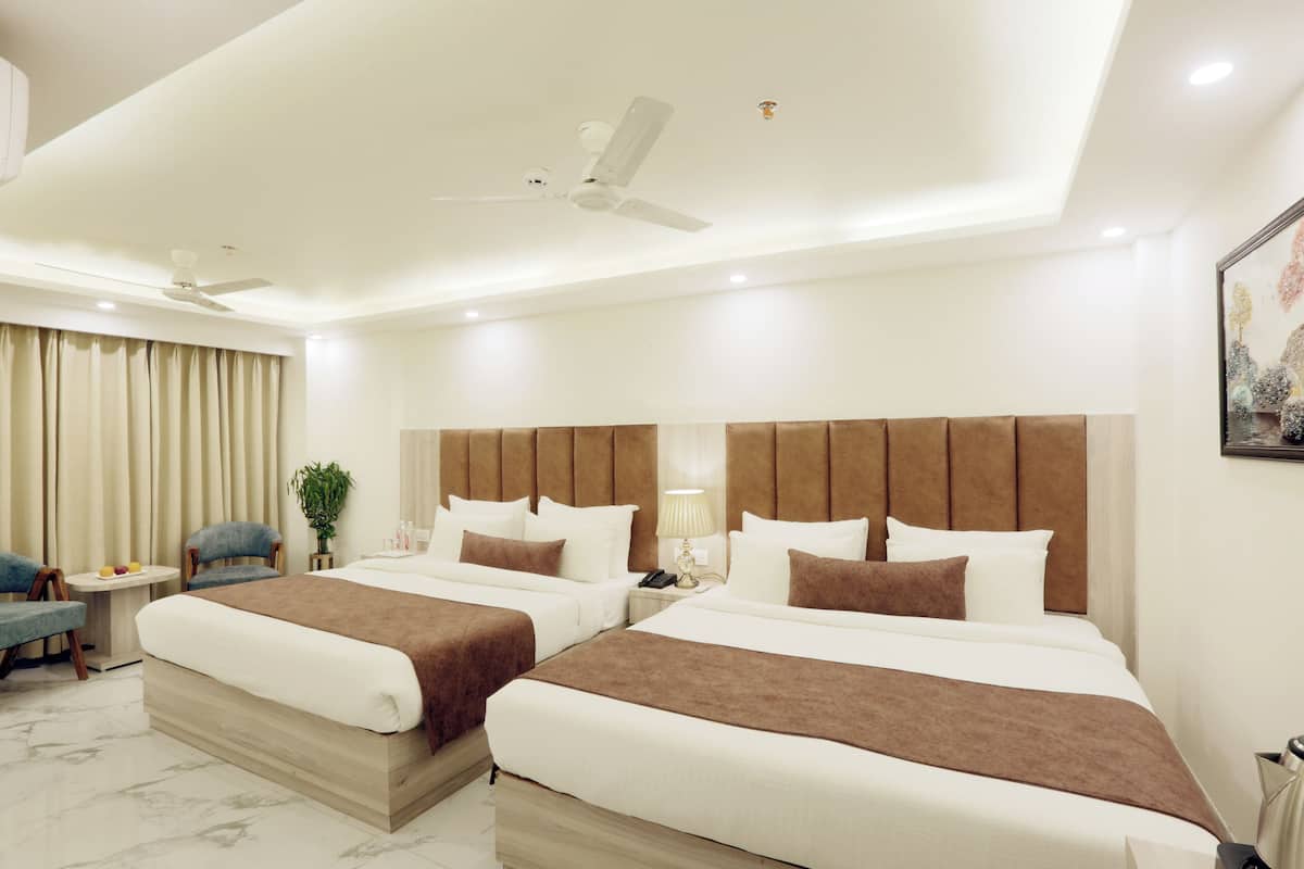 In-room safe, desk, blackout drapes, soundproofing