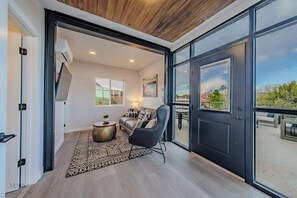 Smart TV - Kanab Cube | Cozy Winter Stay Near Zion & Bryce (Kanab)