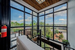 Interior - Kanab Cube | Cozy Winter Stay Near Zion & Bryce (Kanab)