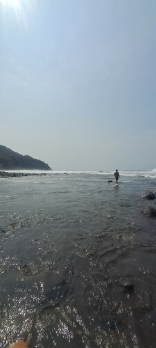 Zonte Rooftop Studio a few from the waves. Terrace,BBQ, Hammocks
 A/C, 200Mbps,