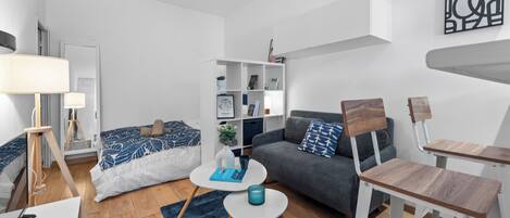 1 bedroom, WiFi, bed sheets