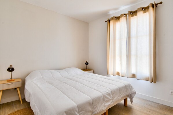 1 bedroom, iron/ironing board, free WiFi