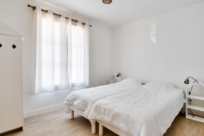 1 bedroom, iron/ironing board, free WiFi