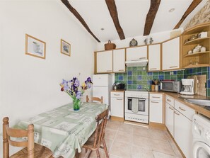 Fridge, microwave, oven, coffee/tea maker