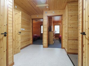 2 bedrooms, individually decorated, individually furnished - Birch Lodge (Swadlincote)