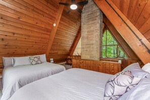 3 chambres, fer et planche à repasser, accès au Wi-Fi (inclus)