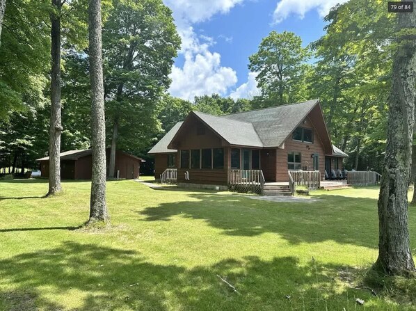 Exterior - Grace Place Lakefront Retreat on Lac Vieux Desert (Watersmeet)
