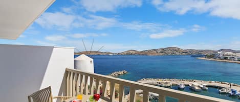 Superior Twin Room, Balcony, Sea View | In-room safe, free WiFi