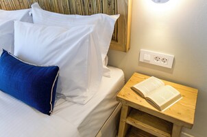 In-room safe, free WiFi