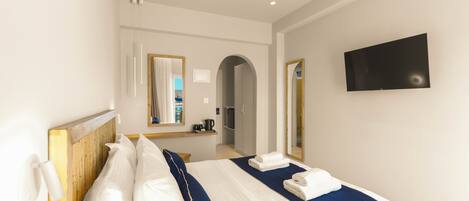 Standard Double Room, Balcony, Sea View | In-room safe, free WiFi