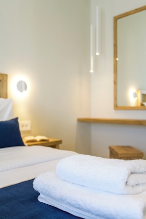 In-room safe, free WiFi - Pandrossos Hotel (Paros)
