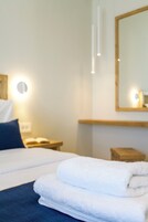 In-room safe, free WiFi