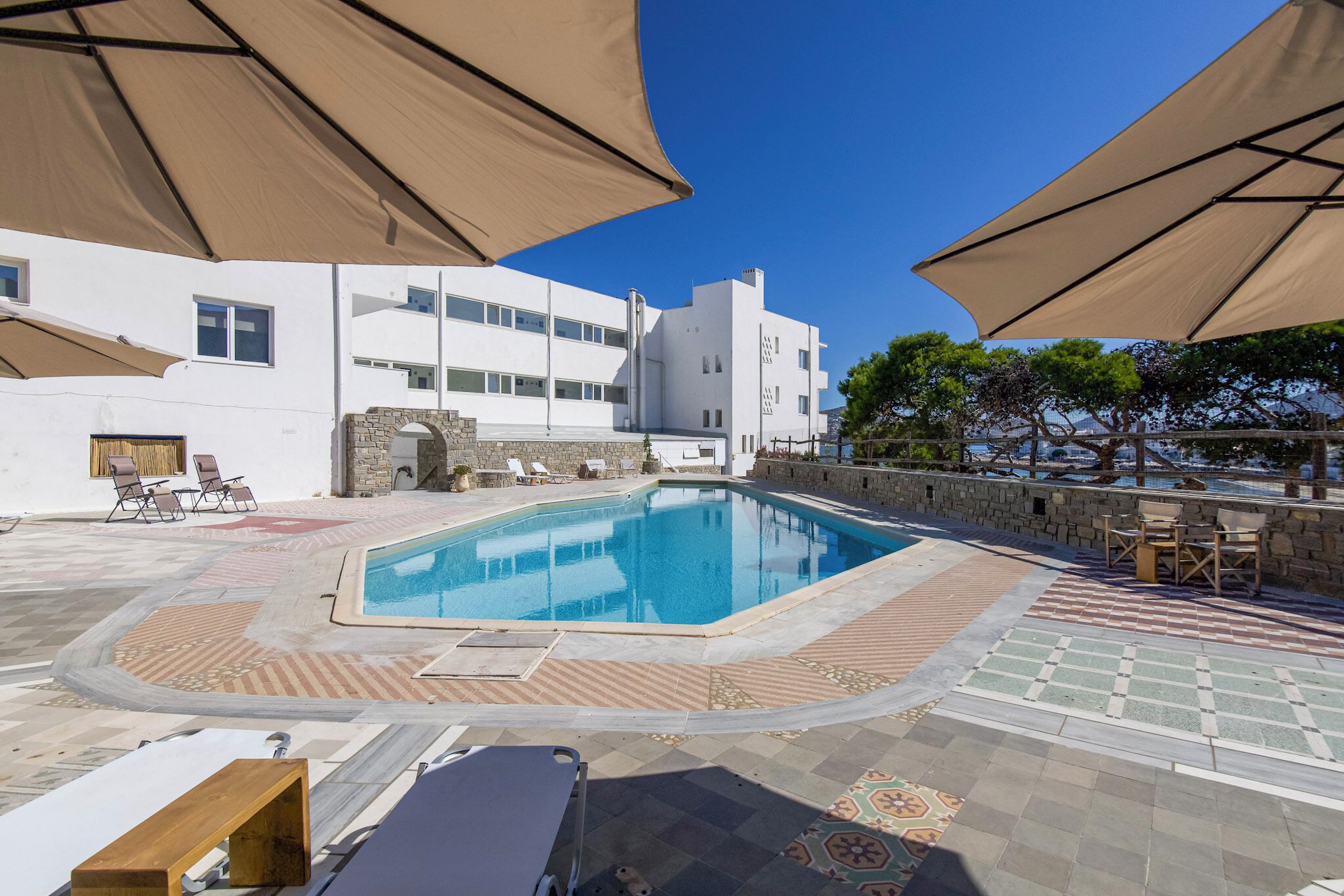 Piscine extérieure (ouverte en saison)