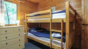 4 habitaciones, decoración personalizada y muebles diferentes