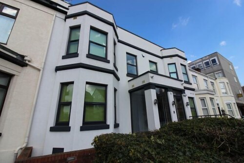 CovStays – Victoria House - Deluxe Studios in Coventry City Centre