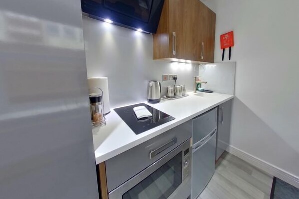 Room - CovStays – Victoria House - Deluxe Studios in Coventry City Centre (Coventry)