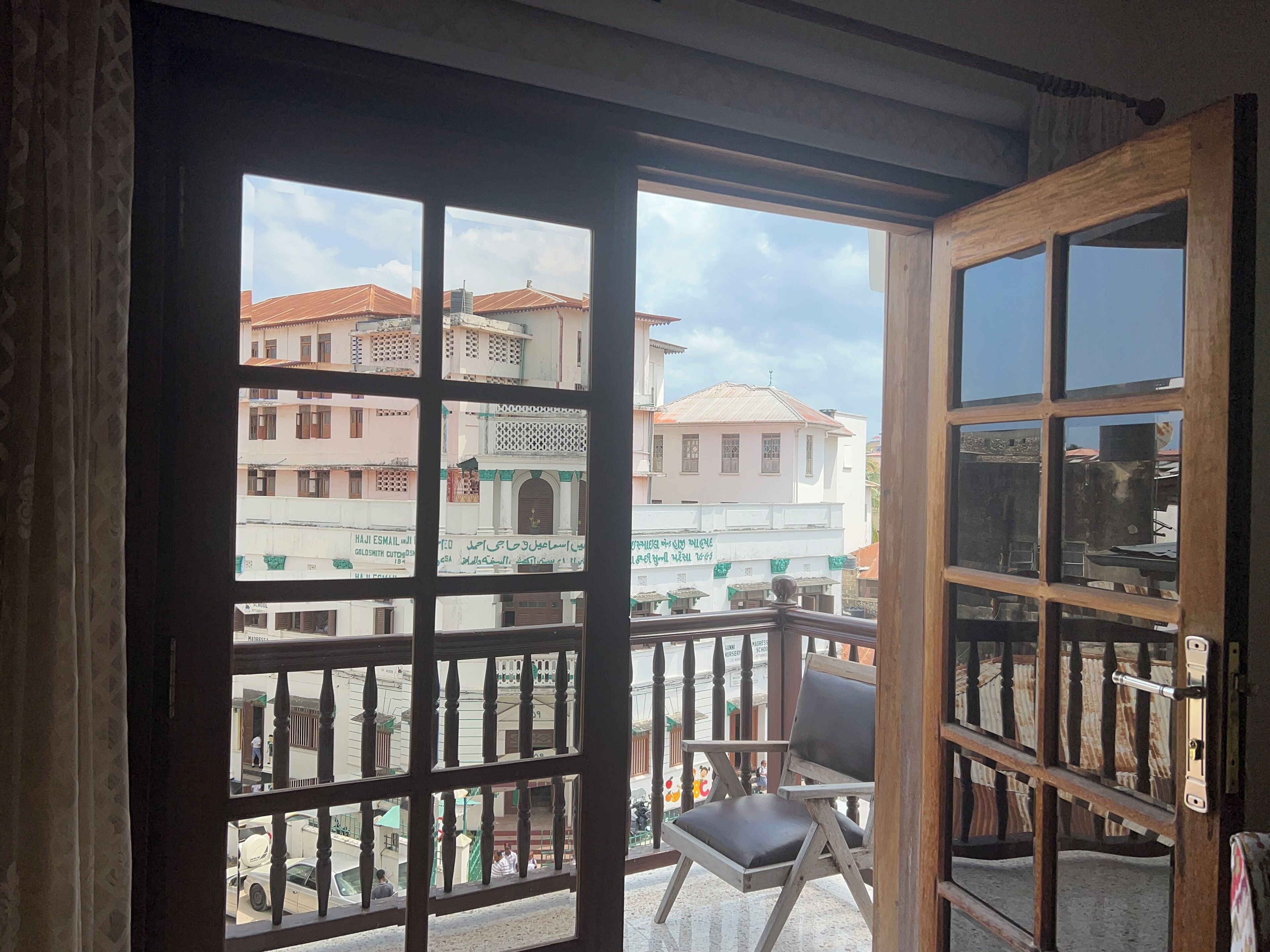 Deluxe Condo, Balcony, City View | Terrace/patio