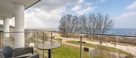 Pokój (38) | Balcony