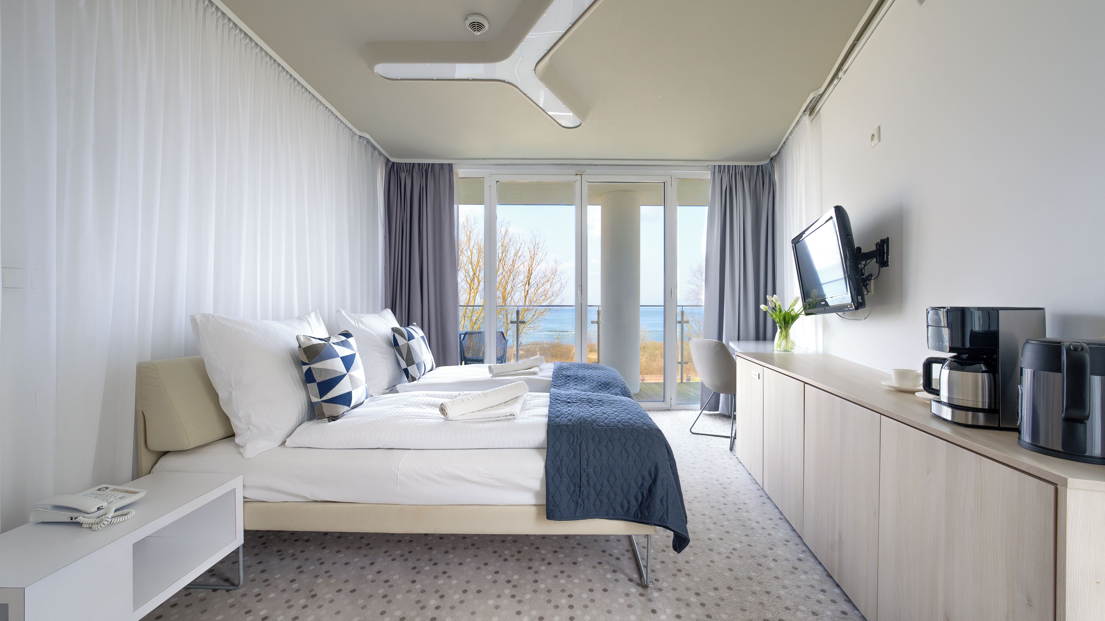 Pokój (38) | Living area | Flat-screen TV