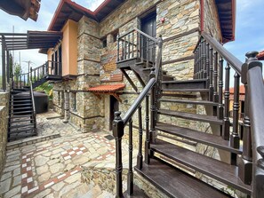 Exterior - Pliades Traditional Guesthouse (Dio-Olympos)