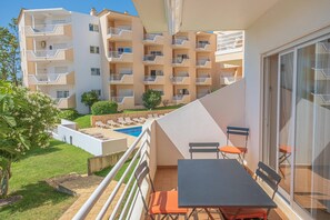 Outdoor dining - Quinta da Amoreira by the Pool two (Portimão)