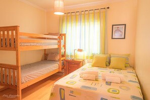 2 Schlafzimmer, Bügeleisen/Bügelbrett, Internetzugang, Bettwäsche