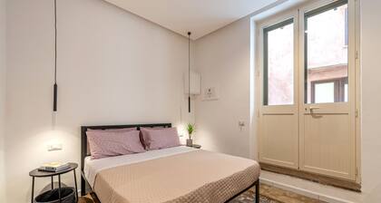 Ai Vicoli Ciambra's Alley - Suite Margherita by Wonderful Italy