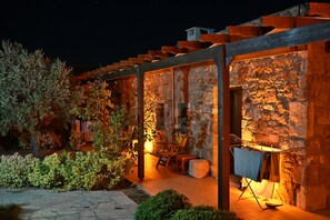 Front of property - Harmani Tatil Çiftliği (Bozcaada)