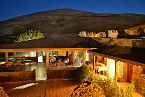 Terrace/patio - Harmani Tatil Çiftliği (Bozcaada)