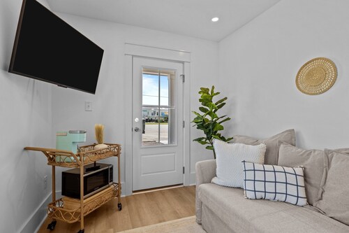 Beach Cottages #1-Pet Friendly Efficiency in Atlantic Beach
