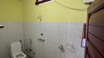 Quadruple Room, Mountain View | Bathroom