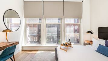 2 bedrooms, desk, iron/ironing board, travel crib