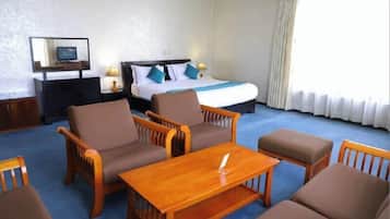 Bureau, espace de travail pour ordinateur portable, Wi-Fi gratuit