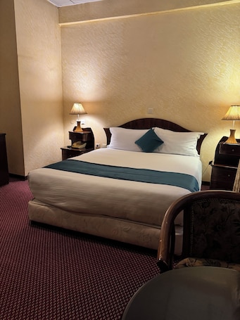 Comfort Double Room | 1 bedroom, desk, laptop workspace, free WiFi