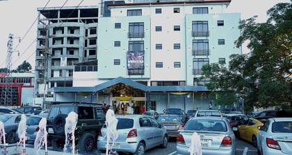 Platinum Hotel