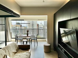 Basic Apartment | Living area