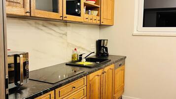 Microwave, stovetop, dishwasher
