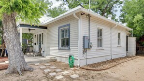 Interior - < 1 Mi to Dtwn San Antonio: Pet-friendly Home (San Antonio)