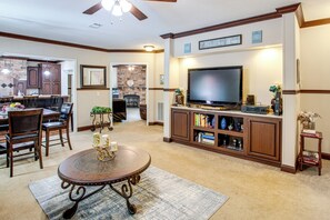 House (3 Bedrooms) | Front of property