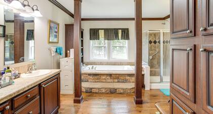 4 Mi to Weston Lake: Eastover Gem w/ Grill