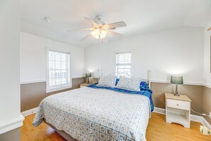 House (6 Bedrooms) | Interior - Steps to Shore: Newly Renovated Dewey Beach Home! (Dewey Beach)