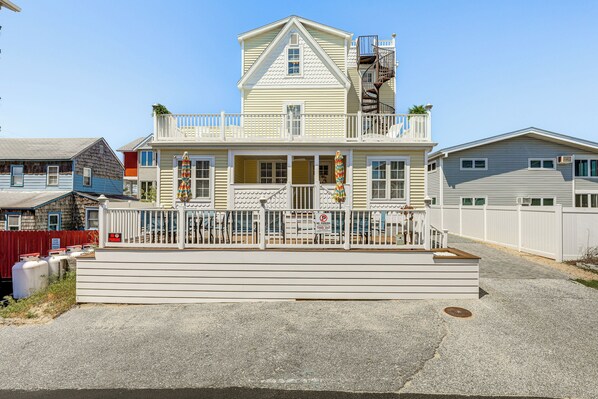 Front of property - Steps to Shore: Newly Renovated Dewey Beach Home! (Dewey Beach)