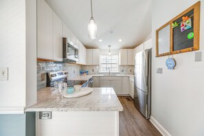 Interior - Steps to Shore: Newly Renovated Dewey Beach Home! (Dewey Beach)