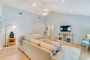 House (2 Bedrooms) | Interior