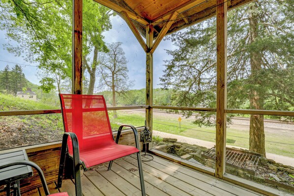 House (1 Bedroom) | Interior - Walk to Wyalusing Beach: Cabin w/ River View! (Bagley)