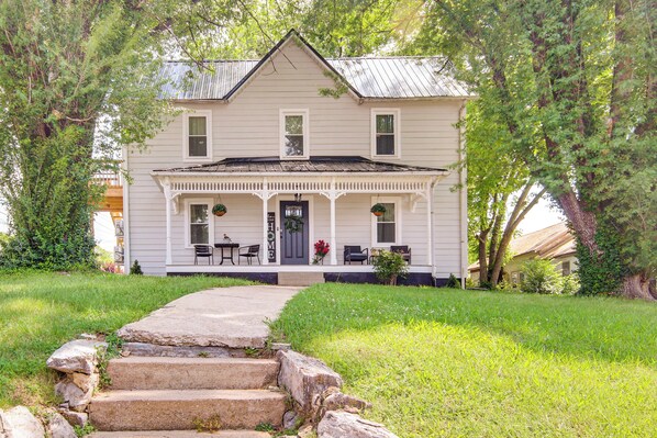 House (1 Bedroom) | Interior - 4 Mi to Nolichucky River: Apt w/ Shared Yard! (Greeneville)