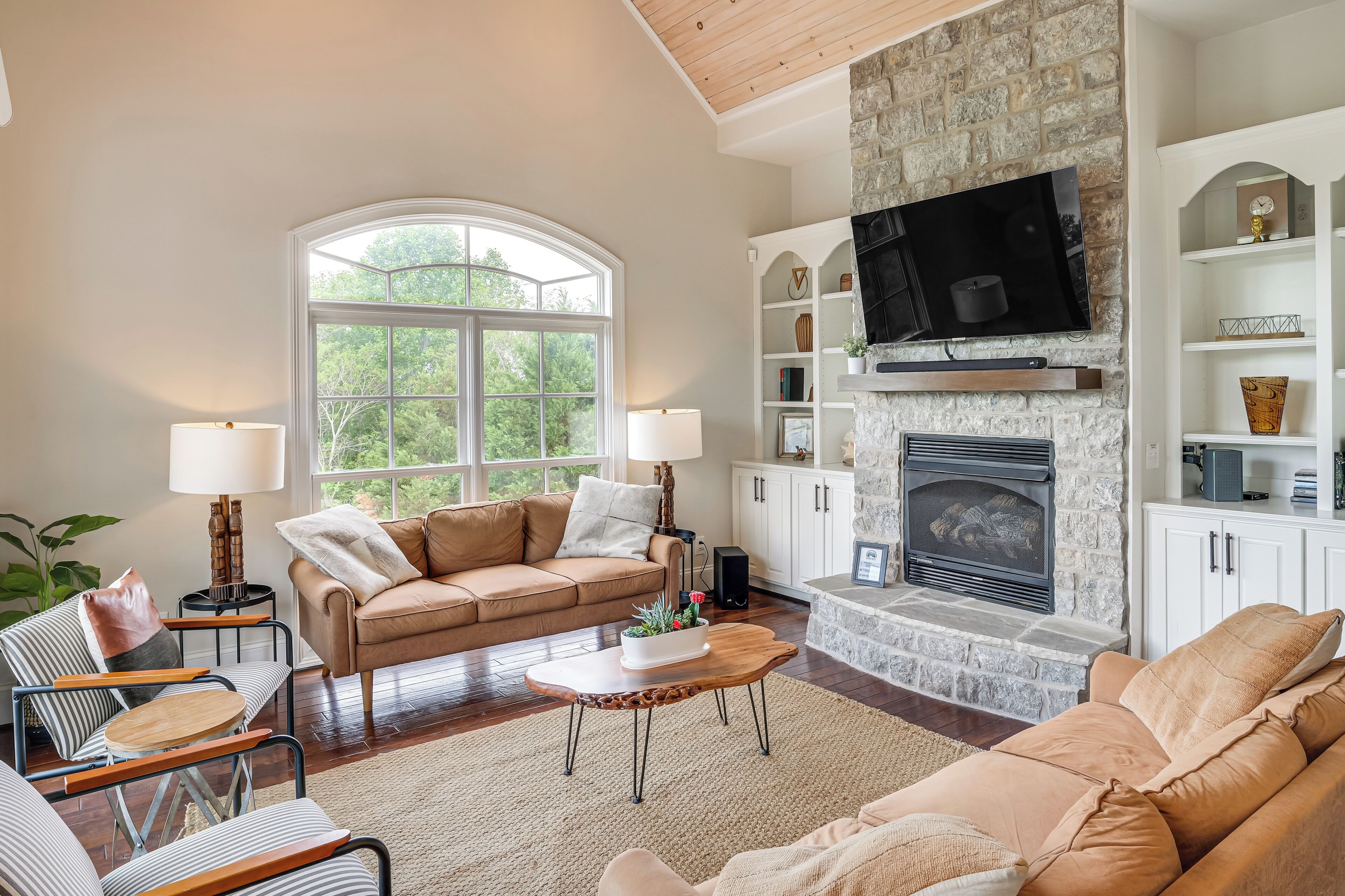 المنشأة من الداخل