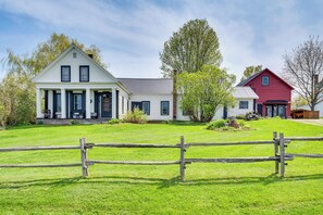 House (6 Bedrooms) | Front of property